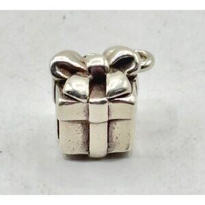 James Avery Sterling Silver 925 Retired Gift Box Charm Bow Design